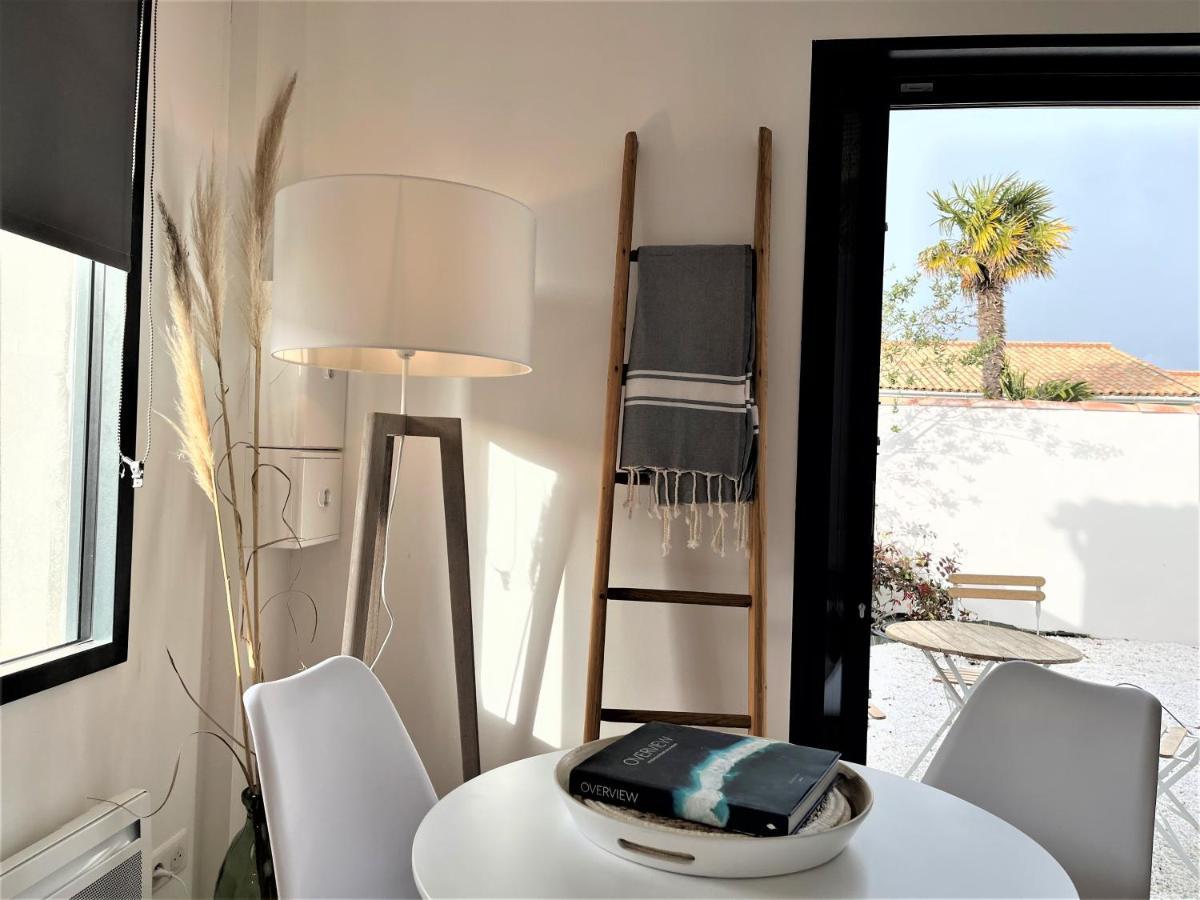 Maisonnette A Proximite Plage Et Port De St-Martin Saint-Martin-de-Ré Екстериор снимка