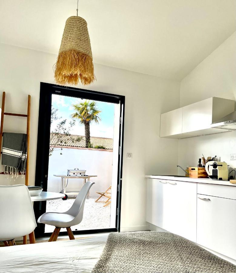 Maisonnette A Proximite Plage Et Port De St-Martin Saint-Martin-de-Ré Екстериор снимка